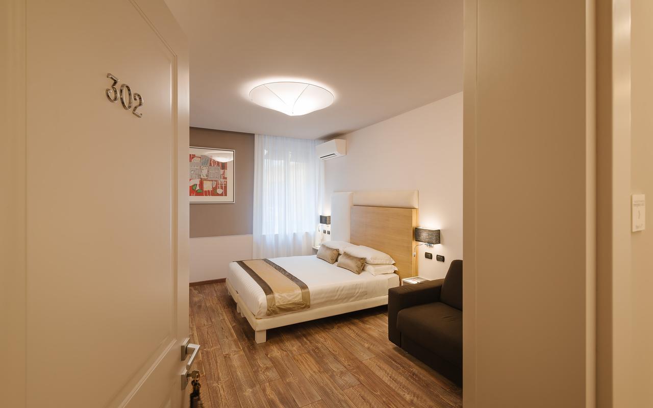 Etruska Luxury Trastevere Guesthouse Rome Bagian luar foto